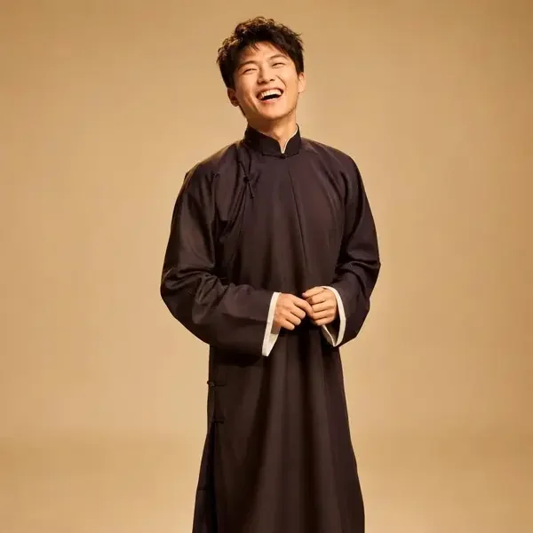 周锦头 黄豆短剧 新人 黄豆短剧演员周锦头 · 新人